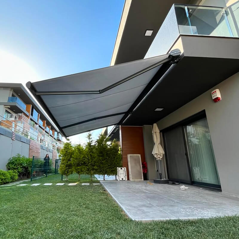 Gölgelendirme Çözümleri: Pergola ve Tente Sistemleri ile Dış Mekanları Koruyun
